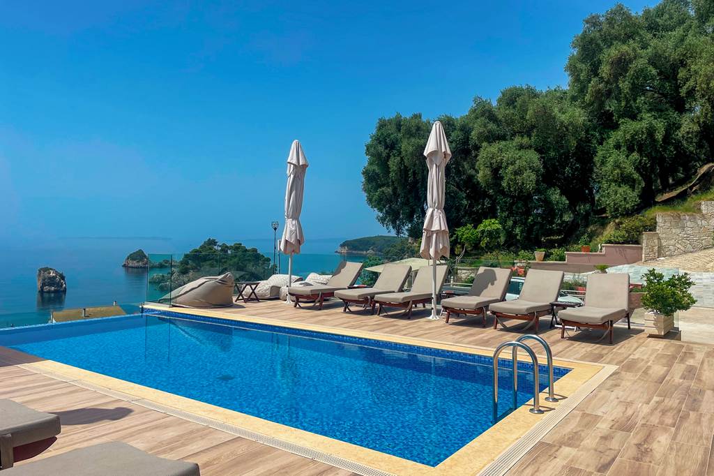 Agnanti Resort