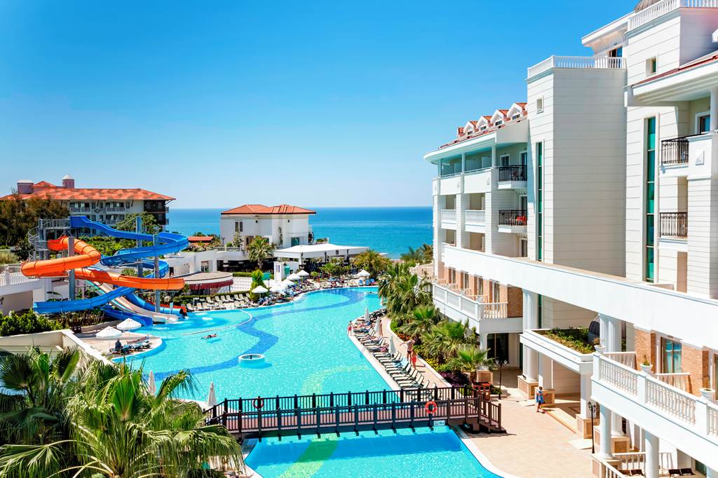 Alba Queen Hotel