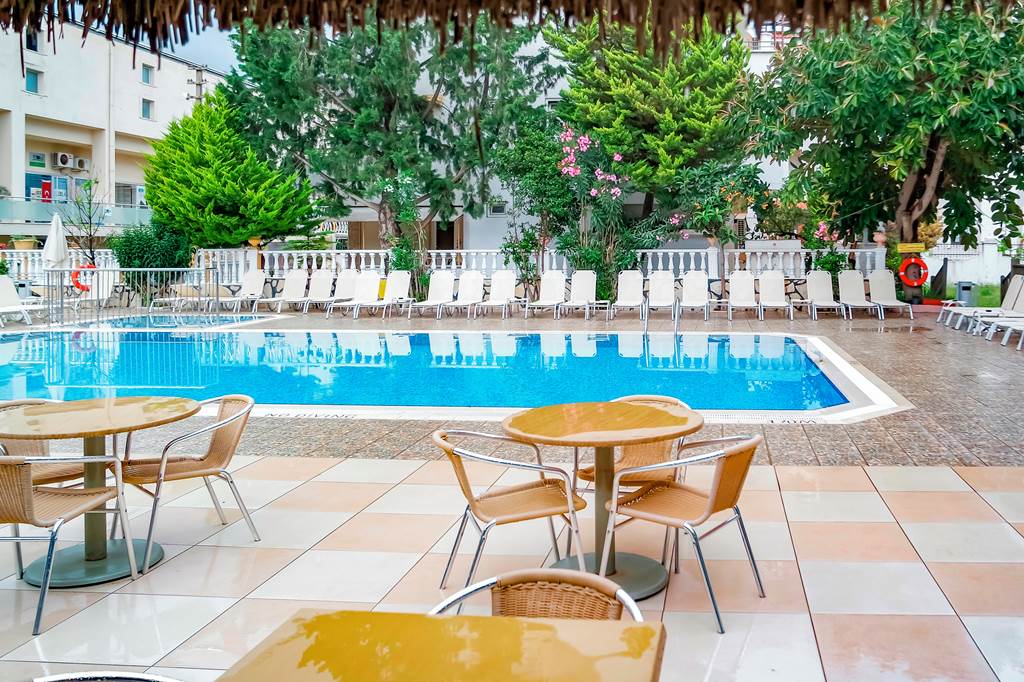Amphi Apartments
