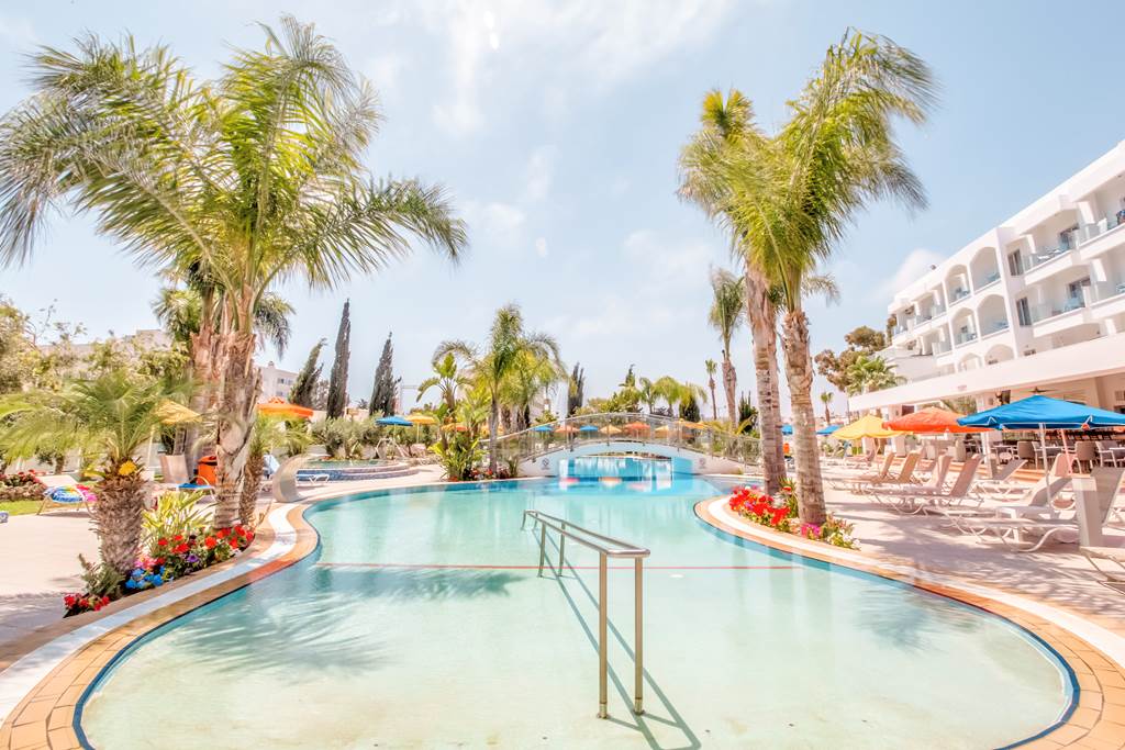 Anesis Hotel