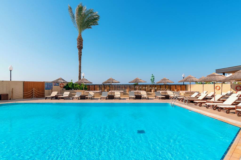 Blue Sky Hotel
