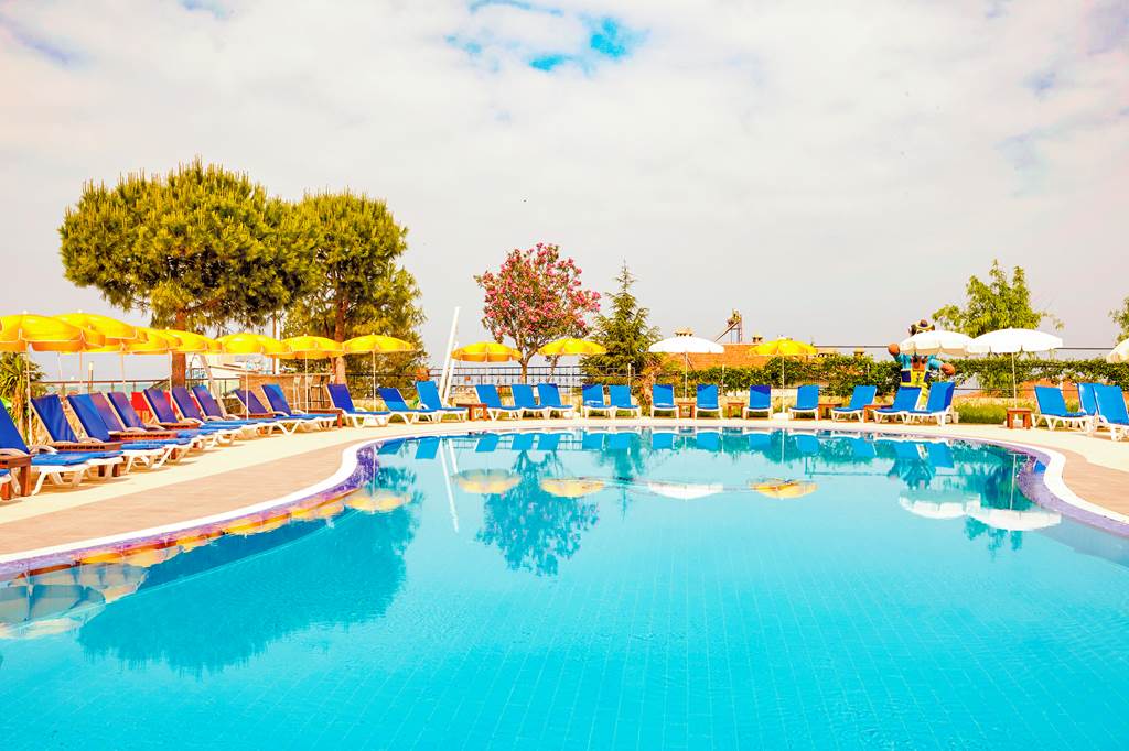 Club Lion Hotel