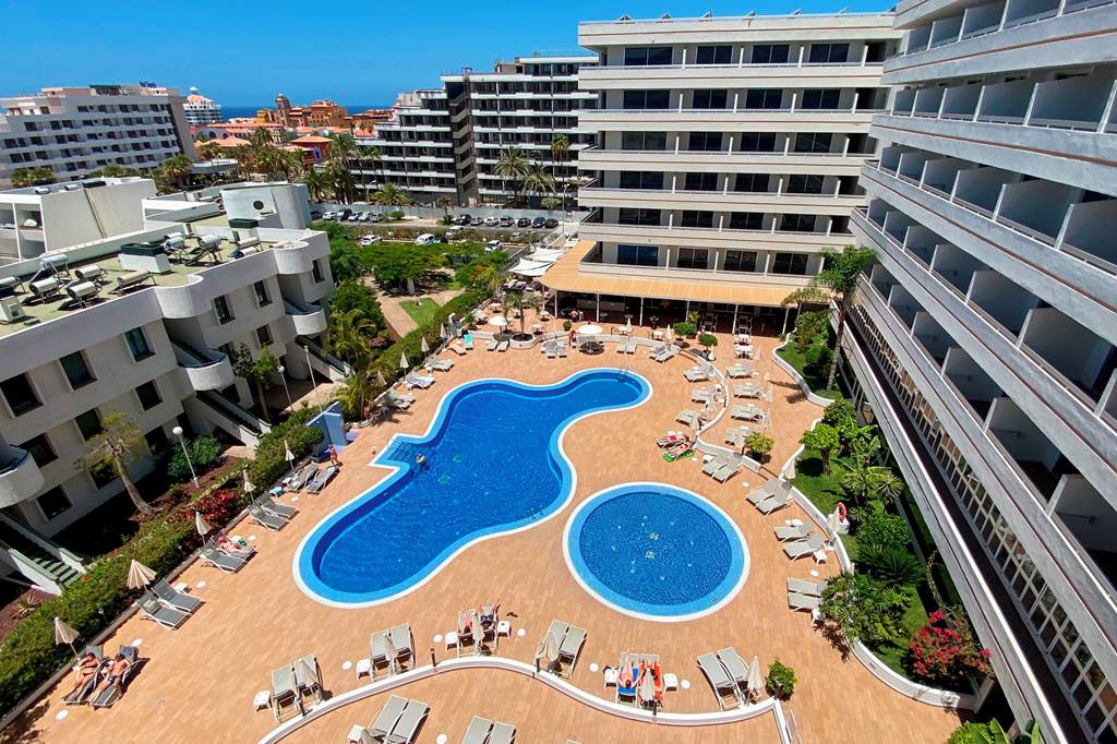 Coral Suites & Spa