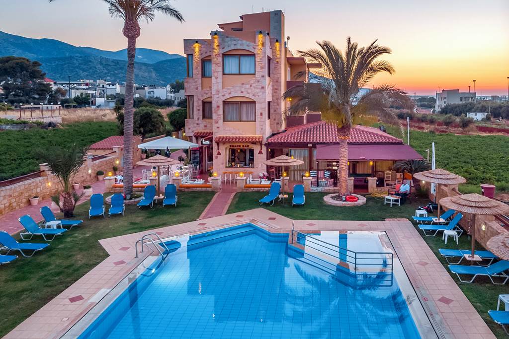 Danelis Hotel