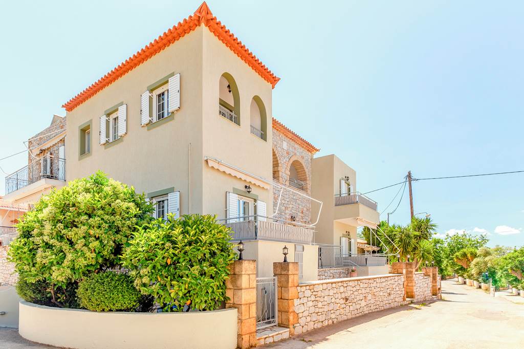 Evi Apartments