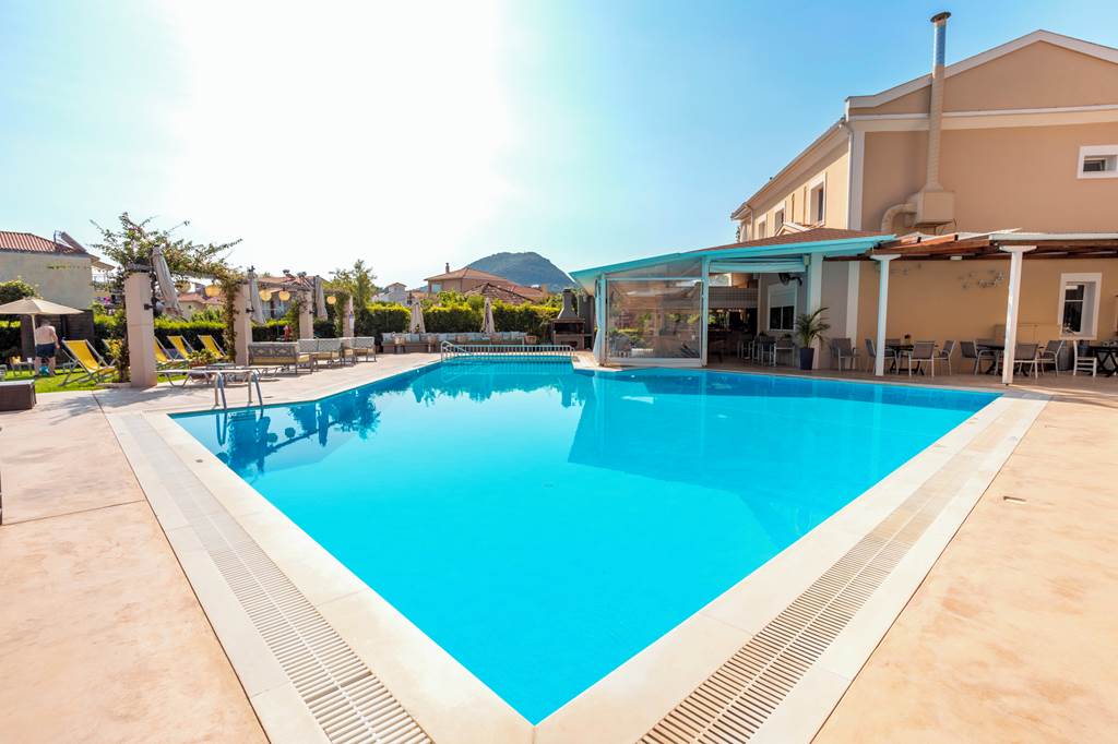 G.George  Hotel