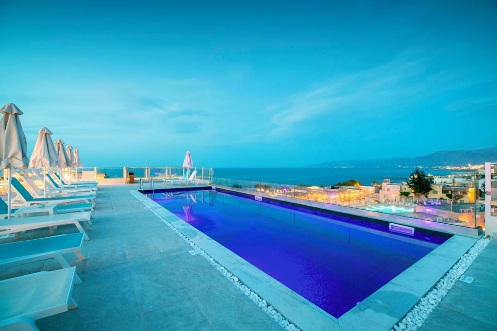 Golden Beach Hotel