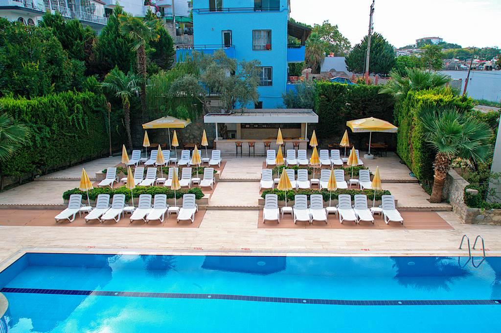 Happy Apartments