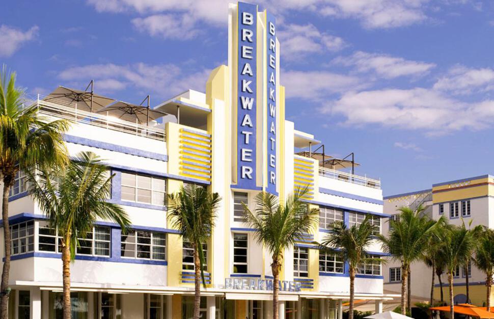 Hotel Breakwater