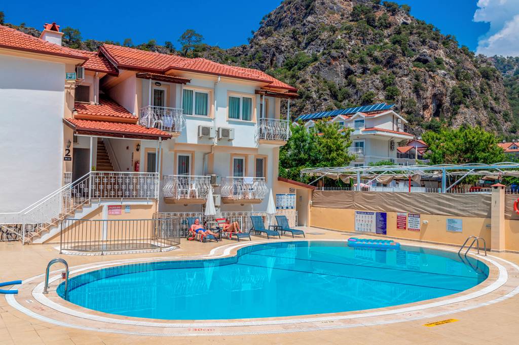 Hotel Karbel Beach