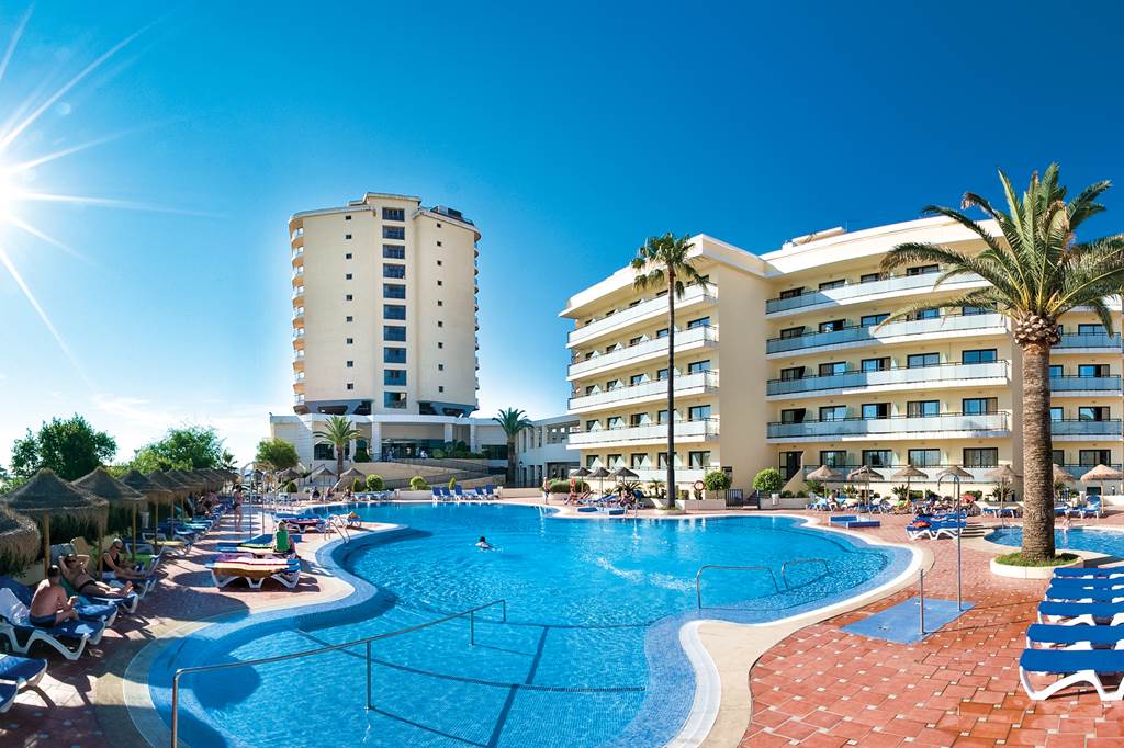 Hotel Puente Real