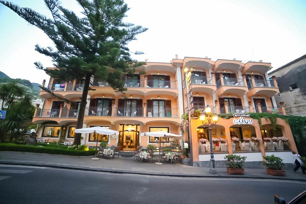 Hotel Santa Lucia.