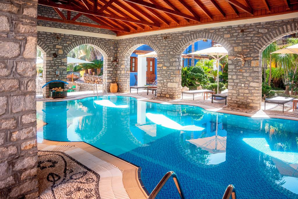 Iapetos Village Hotel