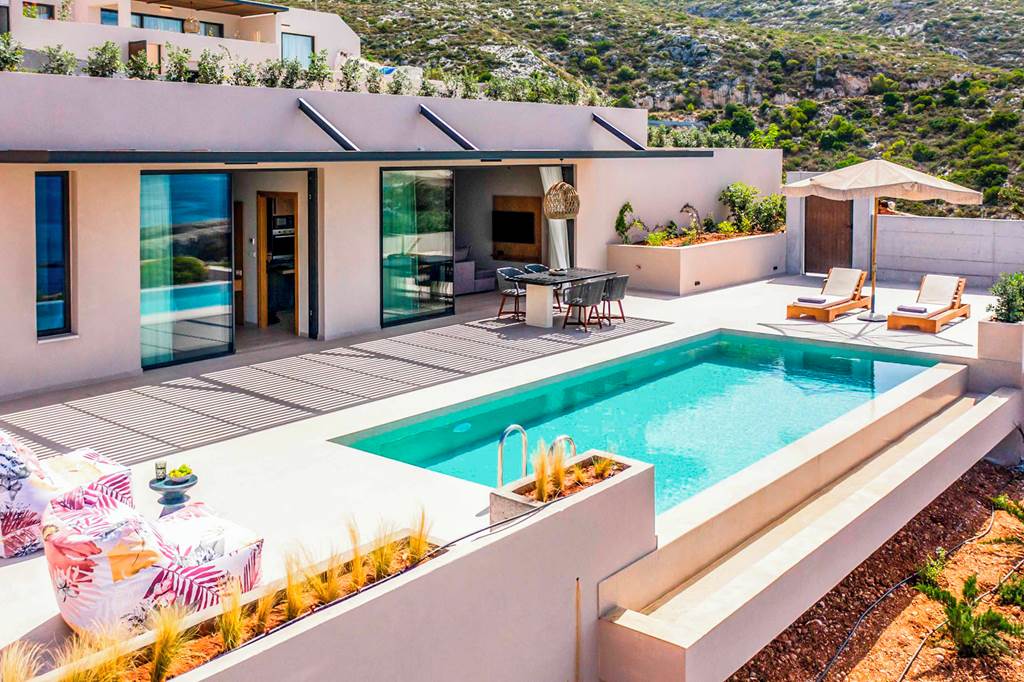 Infinity Cave Villa