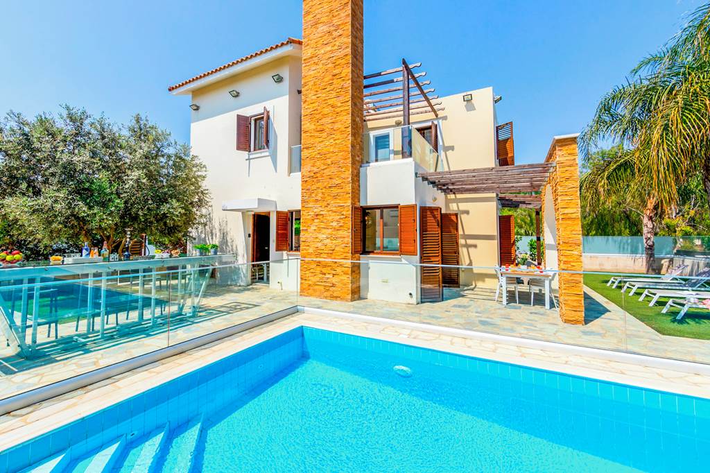 Ionion Seaside Villa