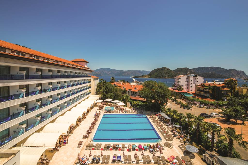 L'Etoile Hotel