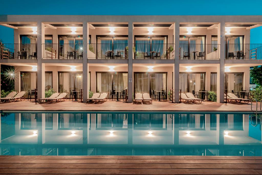 New Beach Hotel