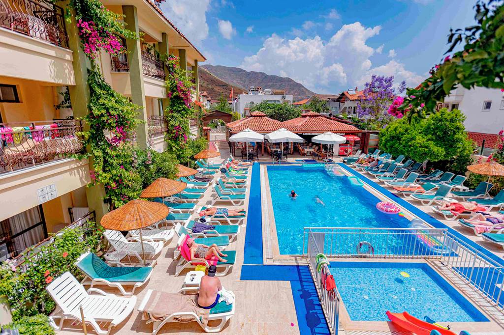 Oren Apartments