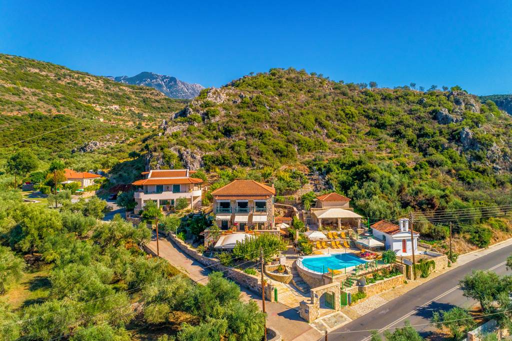 Palataki Apartments and Studios