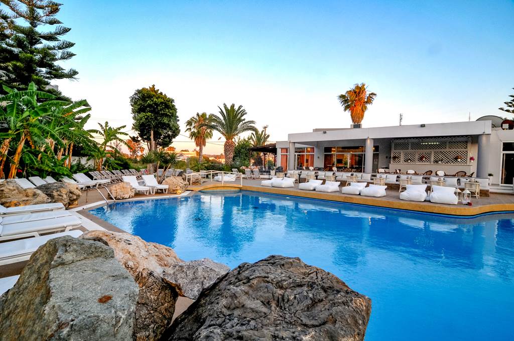 Palm Beach Hotel