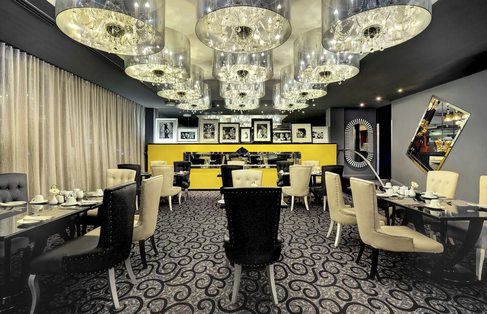 Protea Fire & Ice Melrose Arch