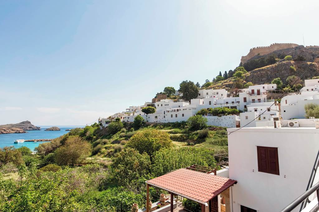 Thea Villas and Suites
