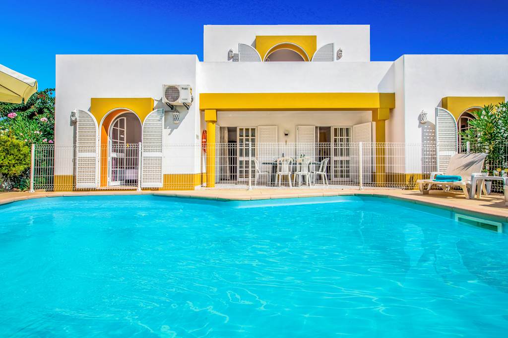 Villa Arines