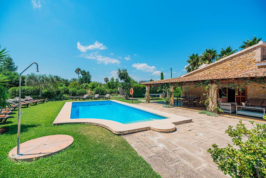 Villa Can Barretas