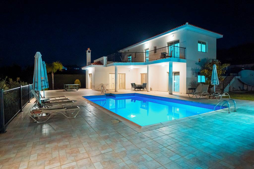 Villa Eframia Dyo