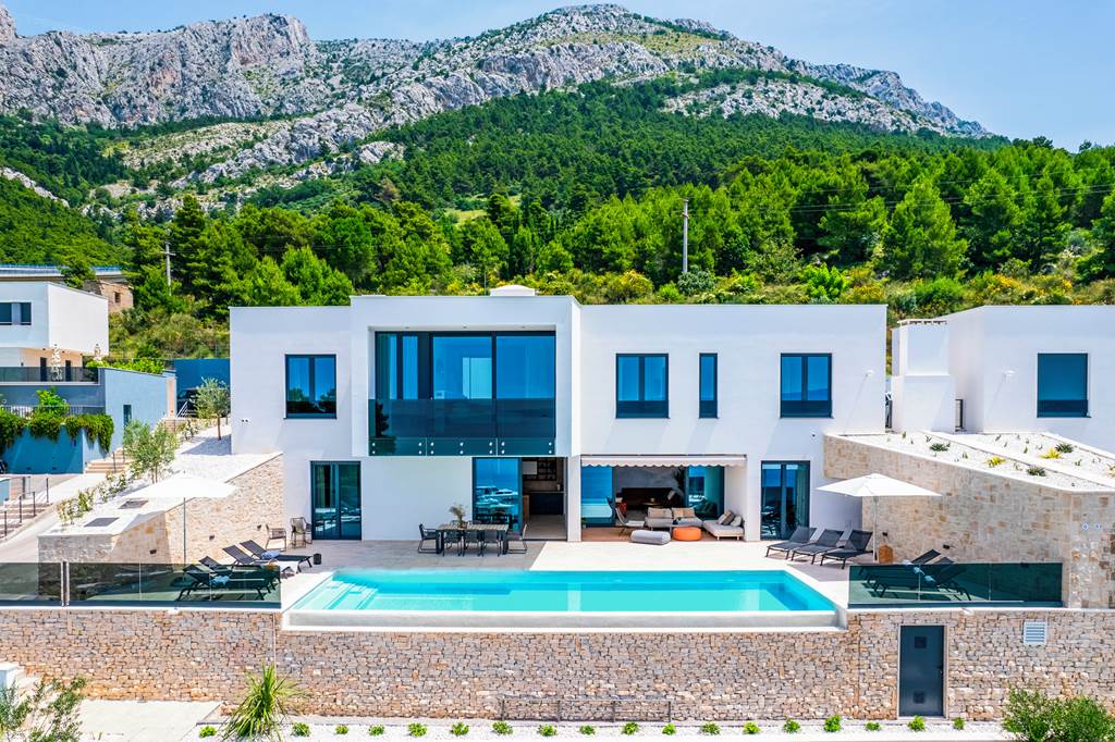 Villa Hypnotic View