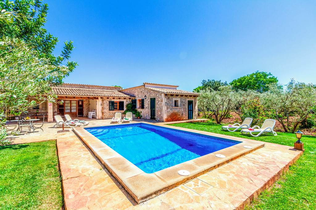 Villa Les Oliveras