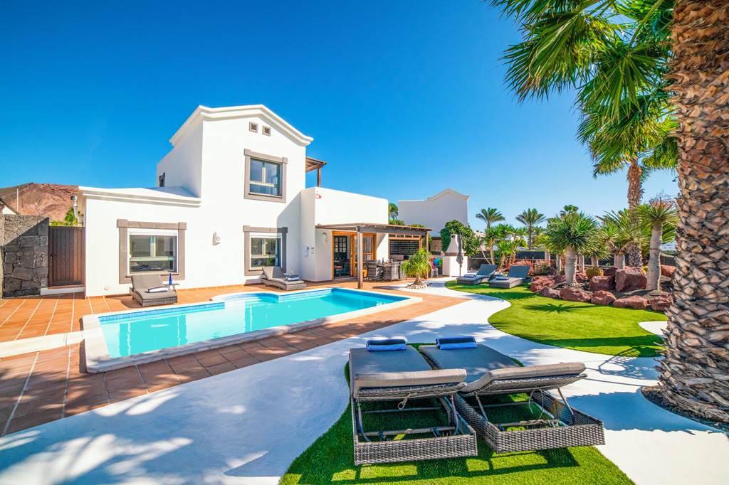 Villa Lucero