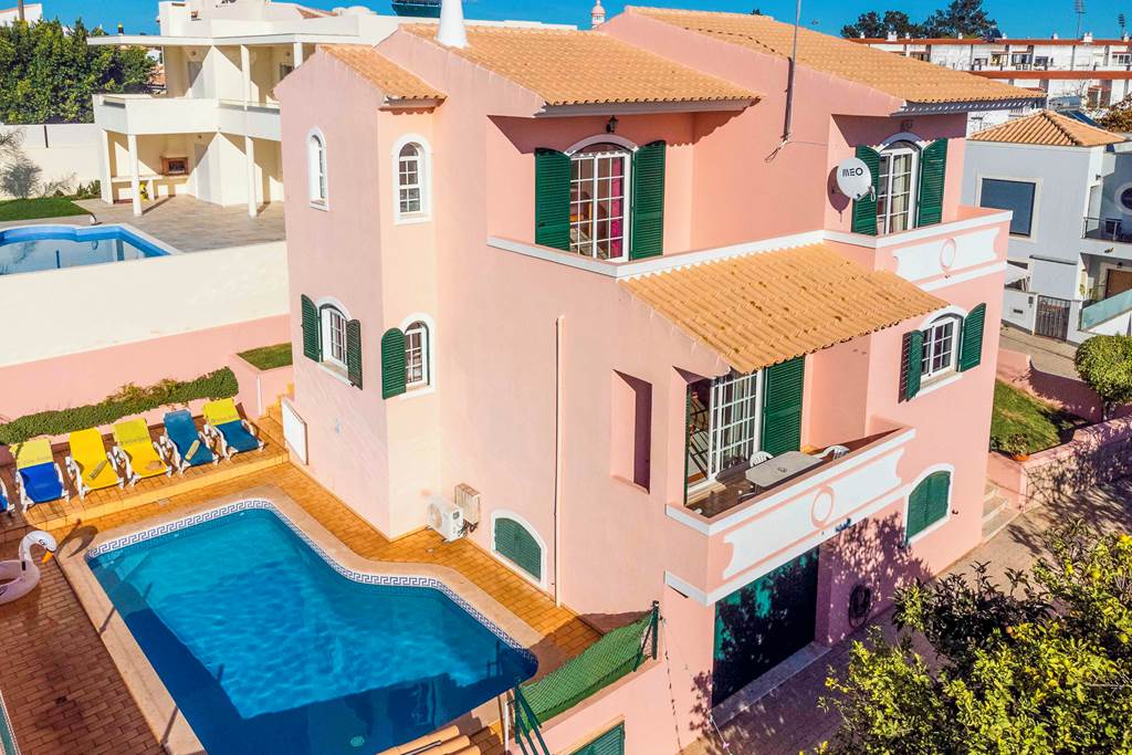 Villa Mika