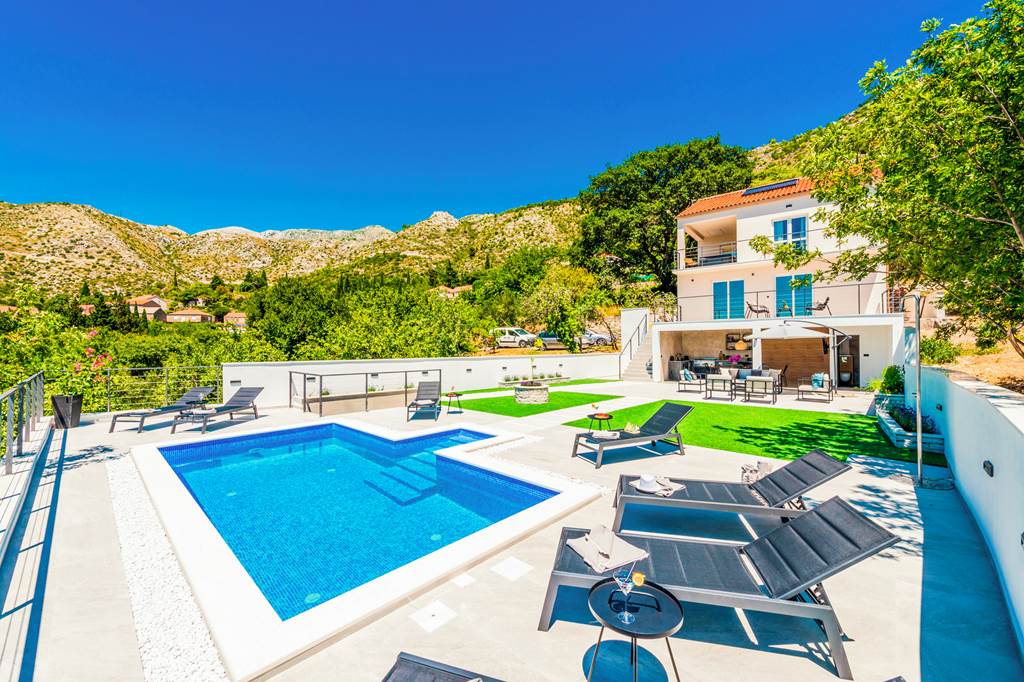 Villa Sky High