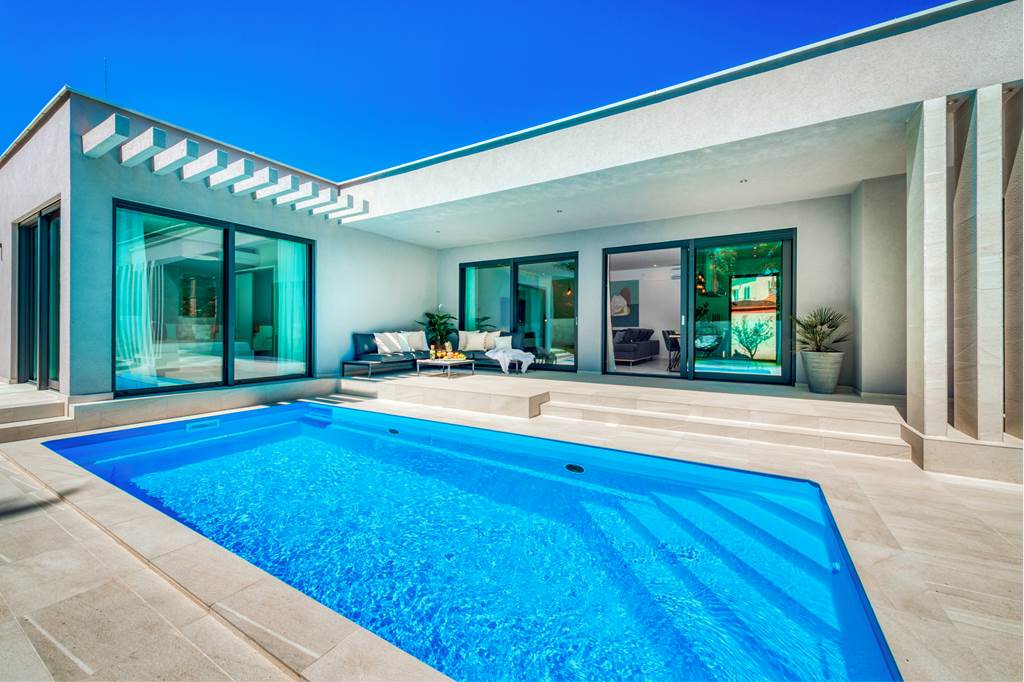 Villa White Moon