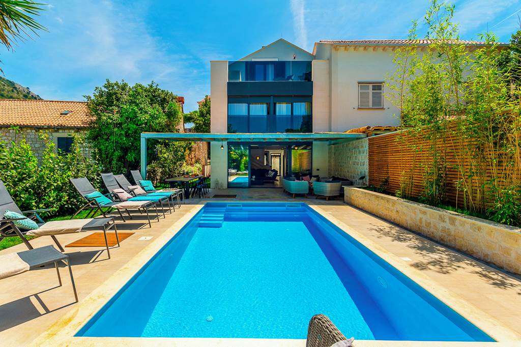 Villa White Star II