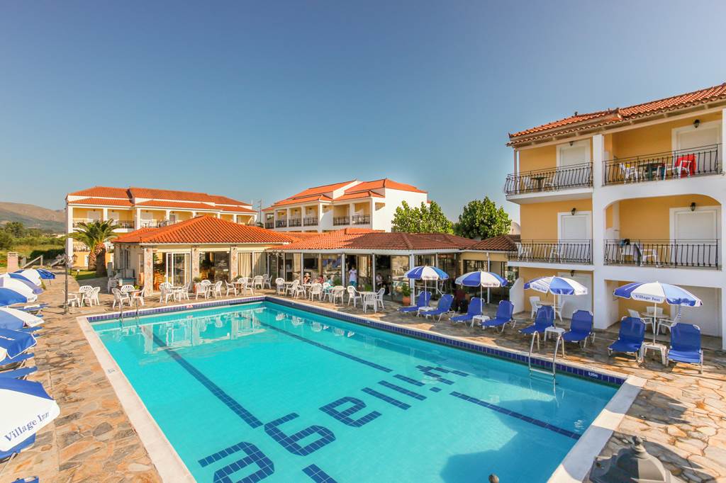 Village Inn Studios and Family Apartments