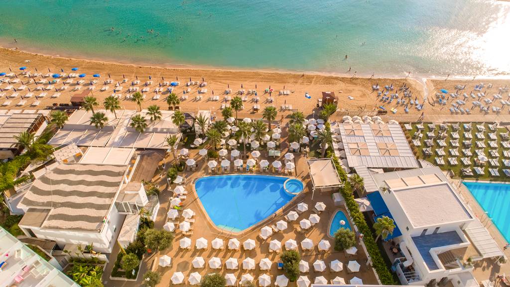 Vrissaki Beach Hotel